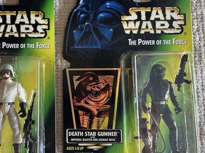 90’s Star Wars The Power of the Force Kenner Death Star Gunner w/ imperial blaster & assault rifle Action Figure Green Card 1995