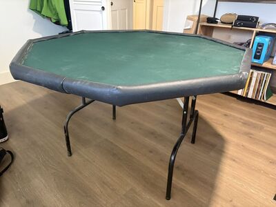 Poker Table