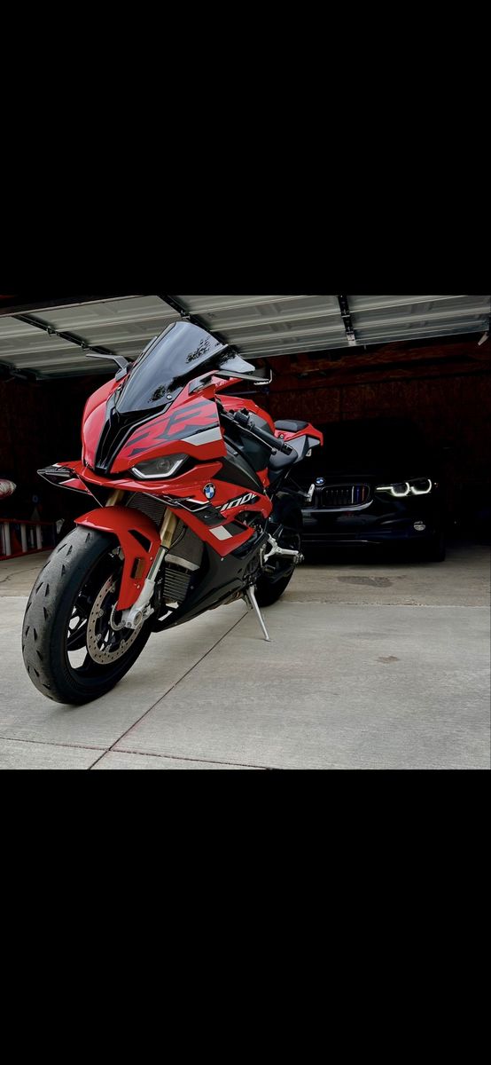 2024 BMW S1000RR Premium – M Carbon Wheels - 3,677 Miles – $23,995 OBO