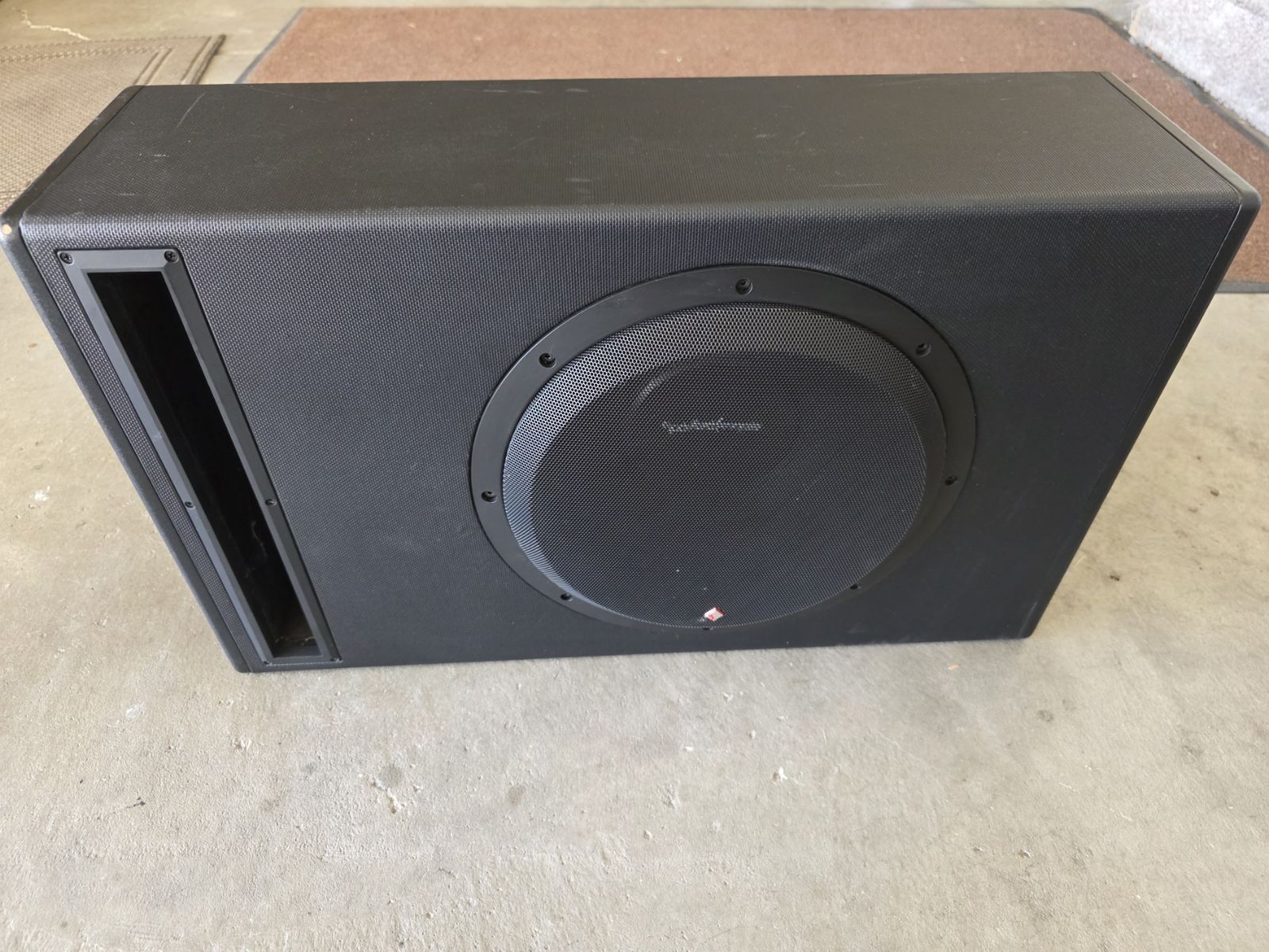 Rockford Fosgate P500-12P 12" Punch Powered Loaded Subwoofer Enclosure 500W RMS