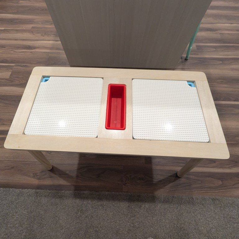 LEGO/whiteboard storage table