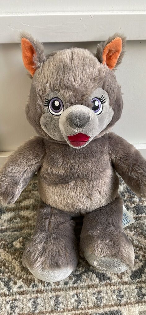 Build A Bear Great Wold Lodge Violet 16 In. plush