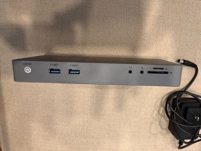 QGeeM Laptop Docking Station
