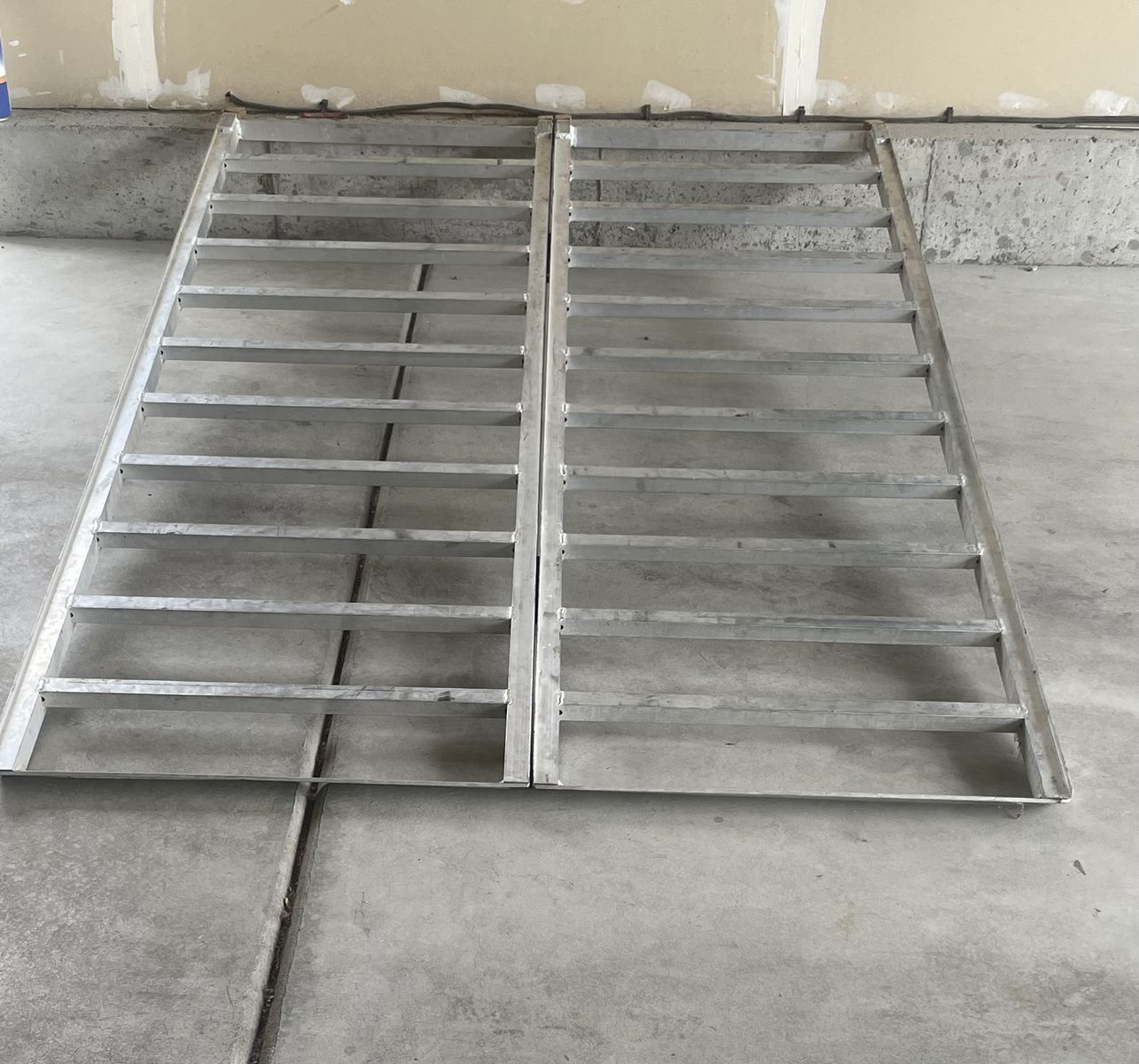 Truck ramp for ATV