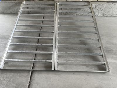 Truck ramp for ATV