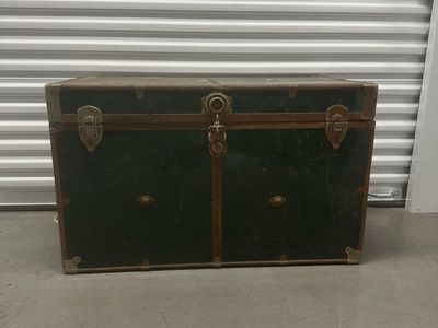 Vintage Green Storage Trunk / Decorative Chest