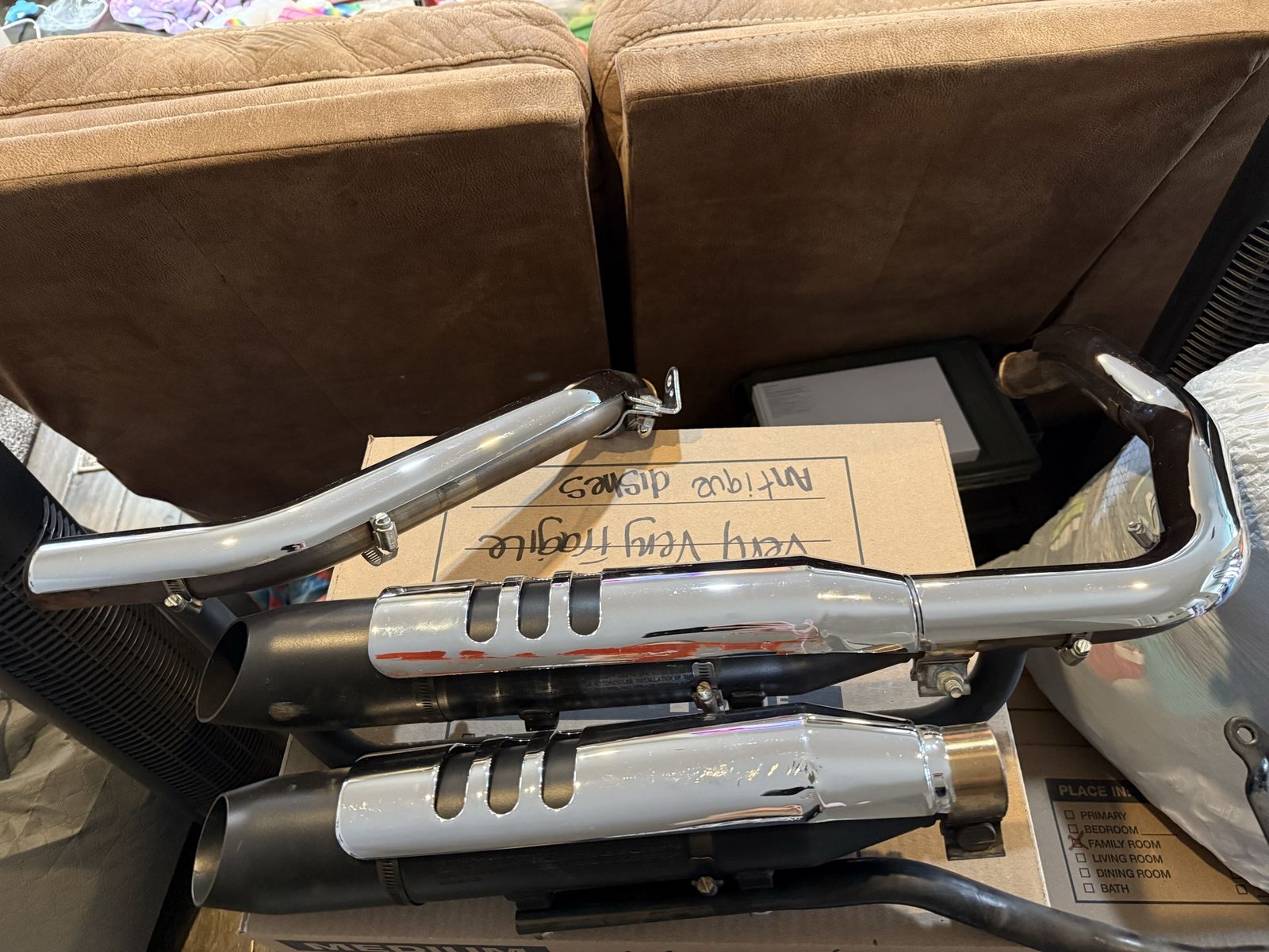 Sportster 48 Exhaust (with scratches)