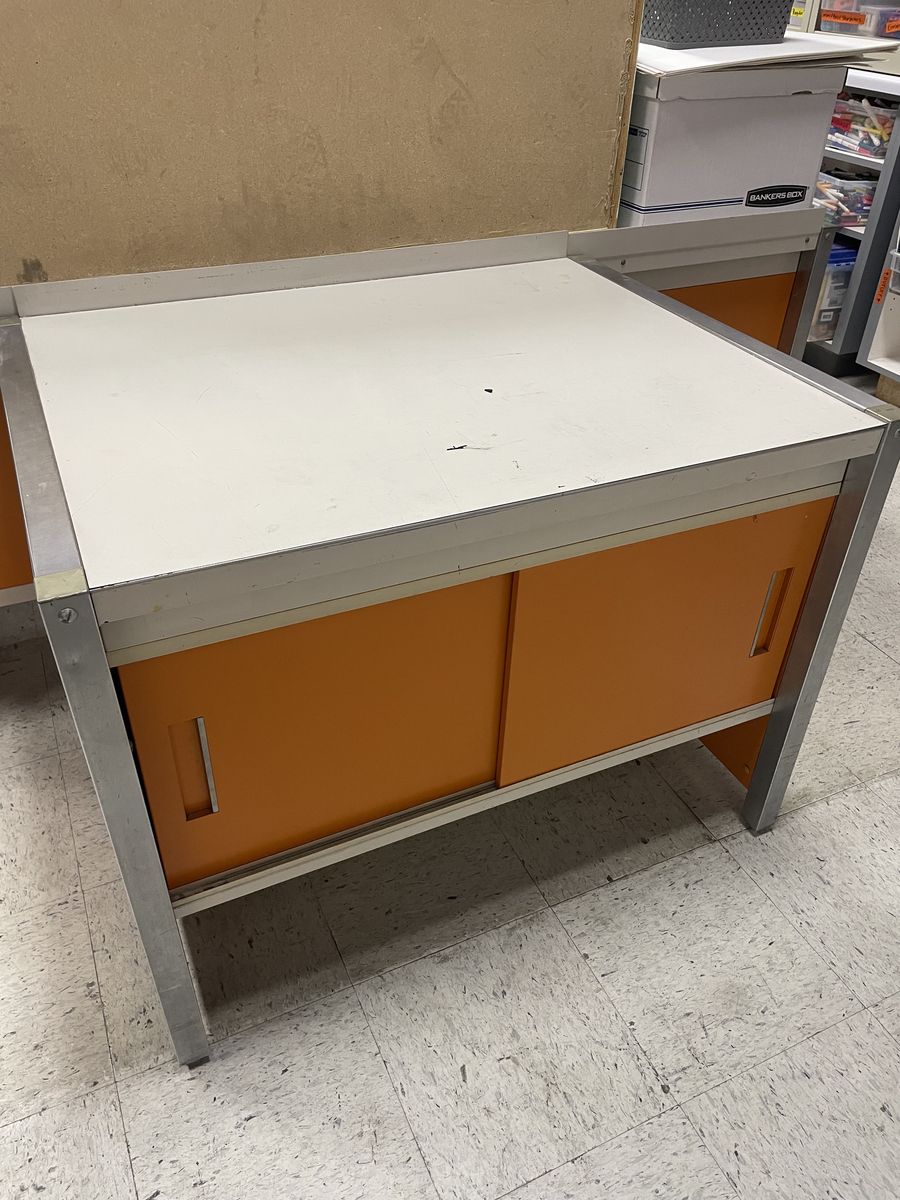 2 Pitney Bowes Countertop/Cabinet Fixtures