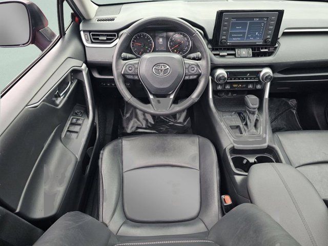 Main image 4