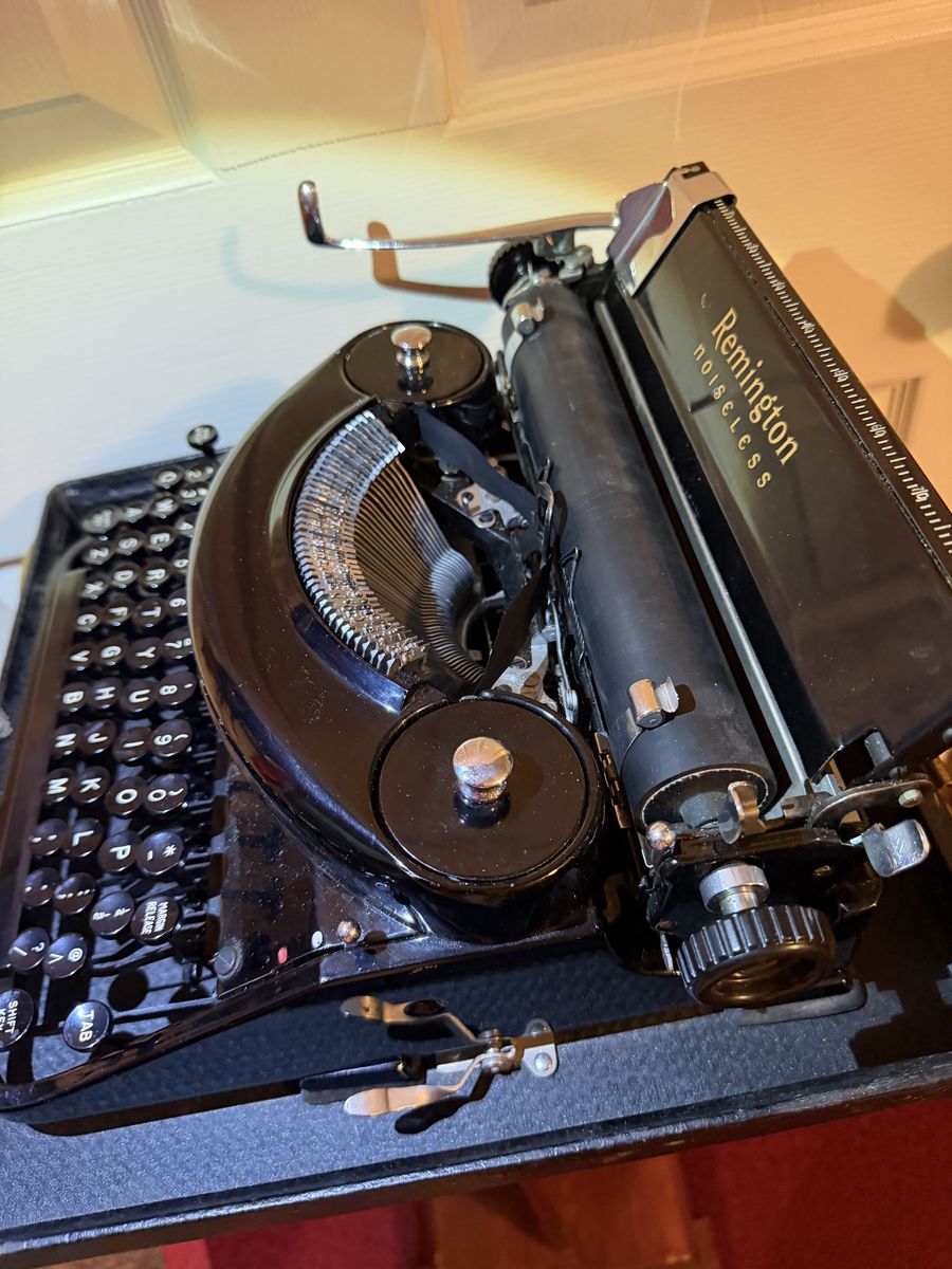 Main image 5