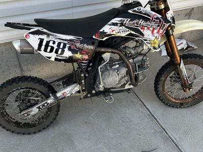 Pister Pro 125 pit bike