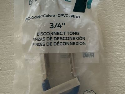 SharkBite 3/4" Disconnect Tong for PEX, Copper, CPVC, PE-RT Push-to-Connect Fittings