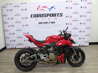 2025 DUCATI STREETFIGHTER V4