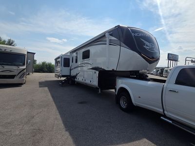 2024 Jayco North Point 387FBTS