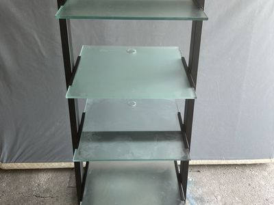 Glass shelving unit