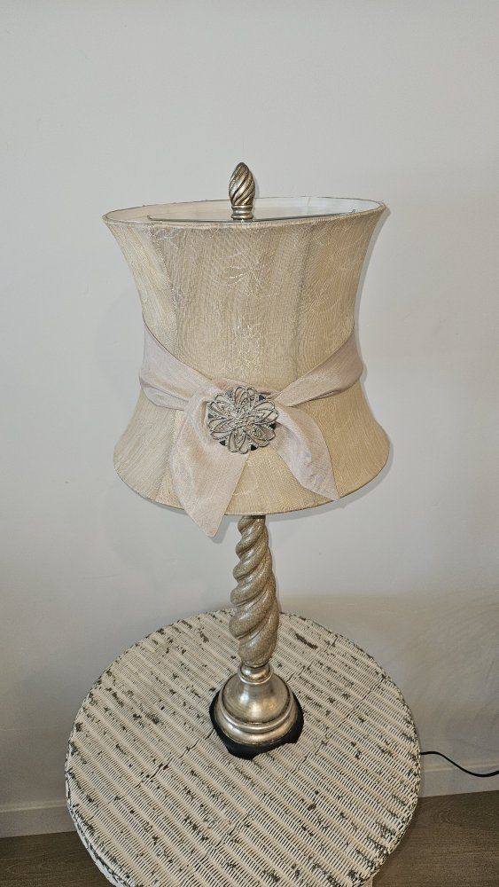 Elegant Table Lamp