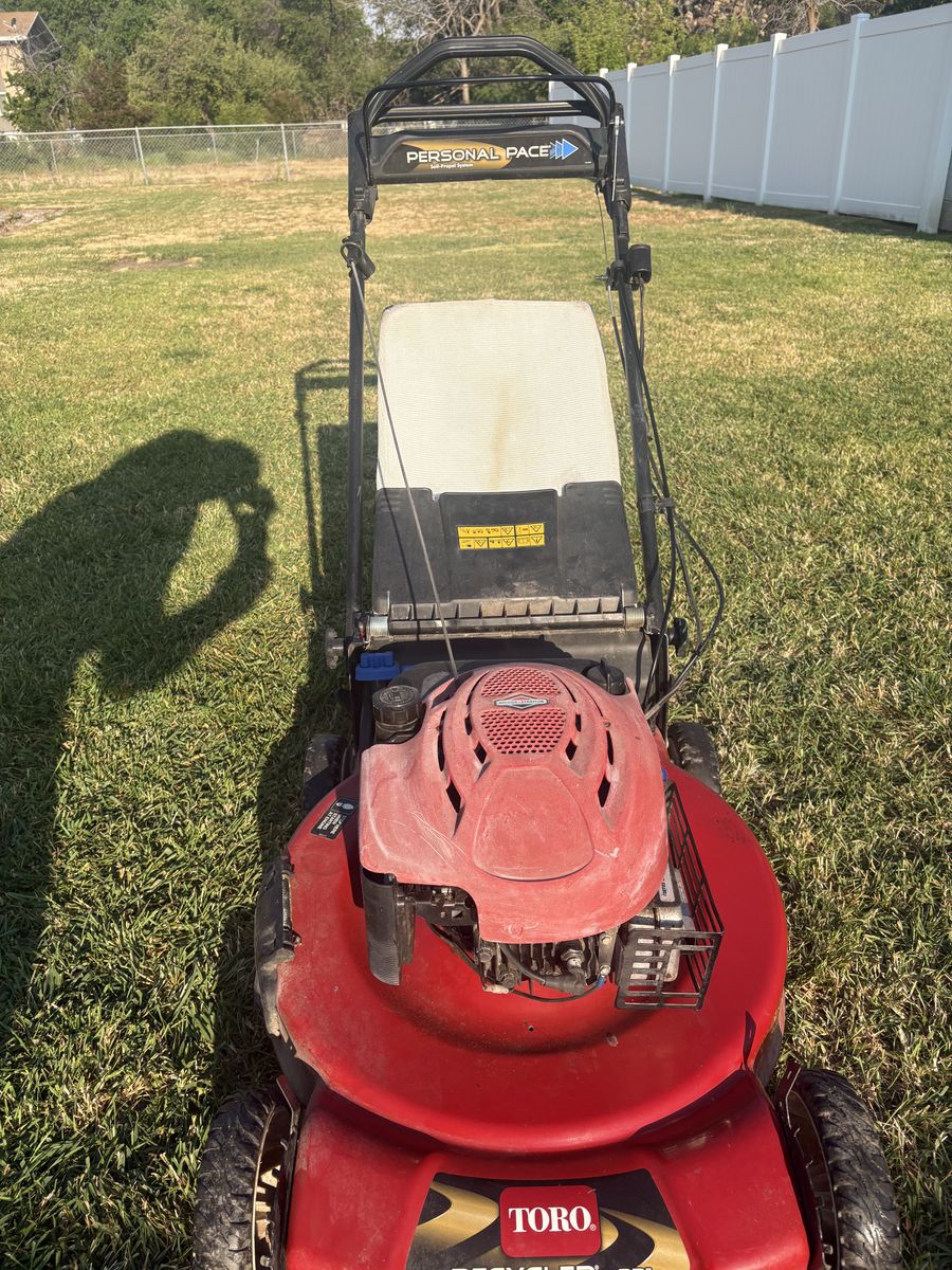 TORO Recycler Mower ( self propelled rear wheel drive 7.25hp with blade clutch )