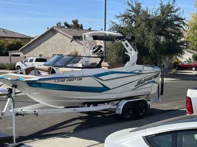 2021 Supreme ZS212 - SURF Boat