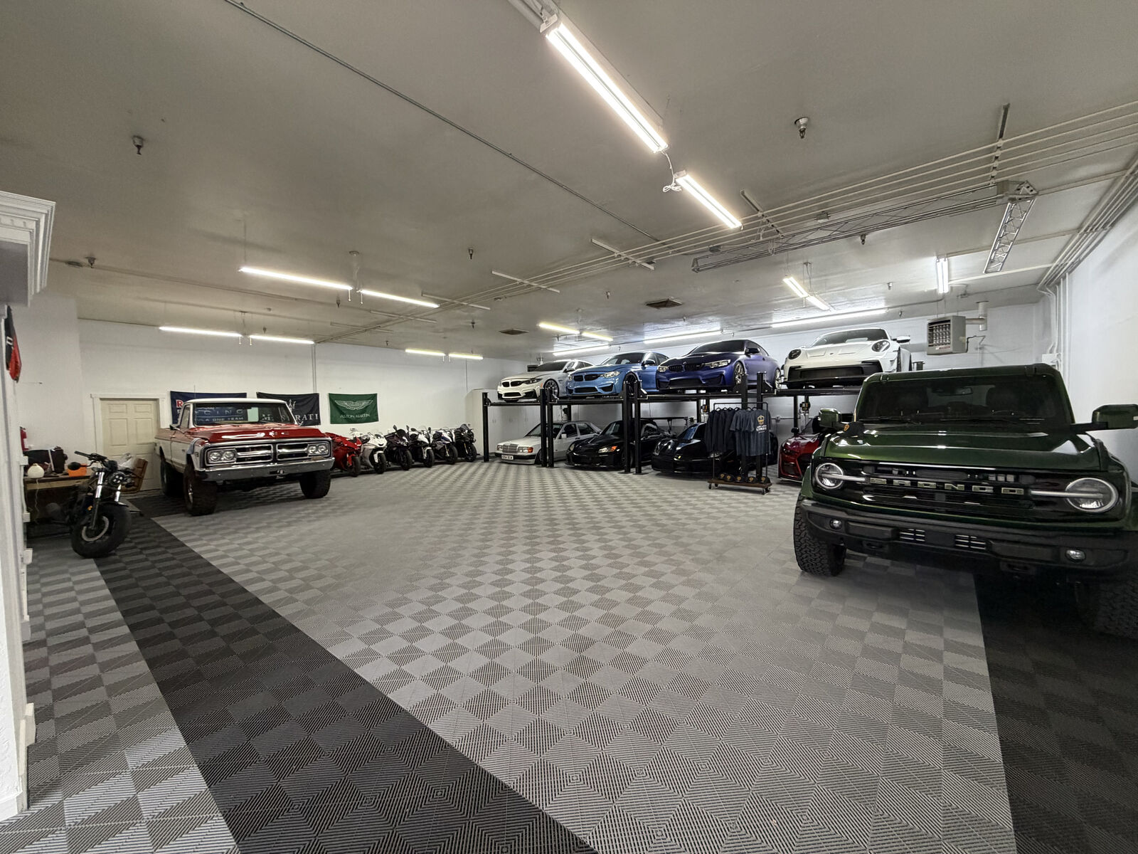 Indoor Car & Motorcycle Storage | Climate Controlled | 24/7 Access