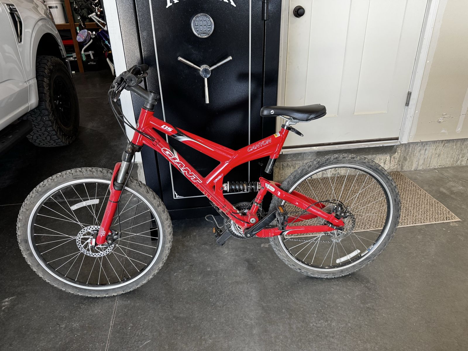 Giant Mountain Bike