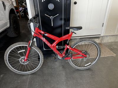 Giant Mountain Bike