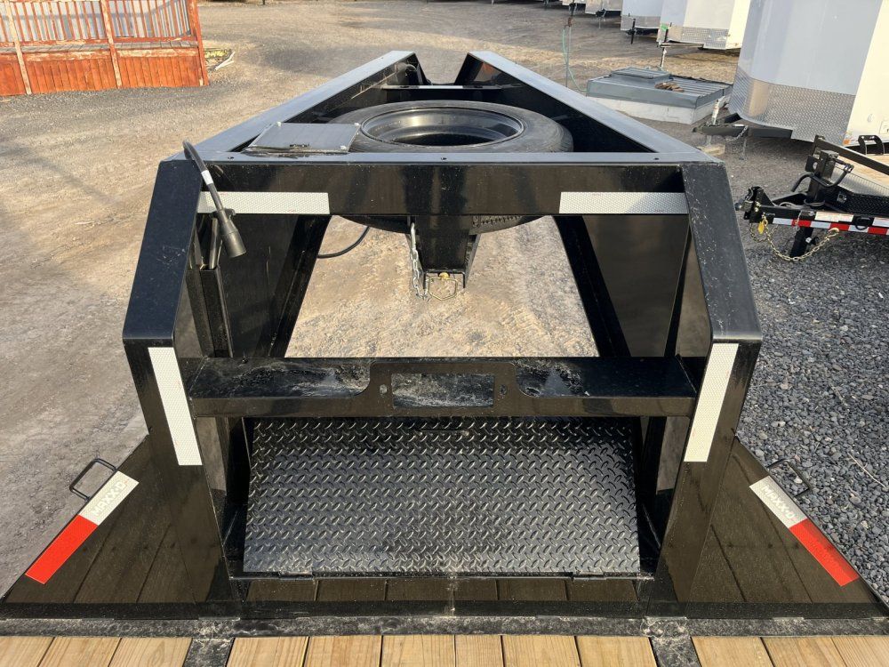 Main image 5