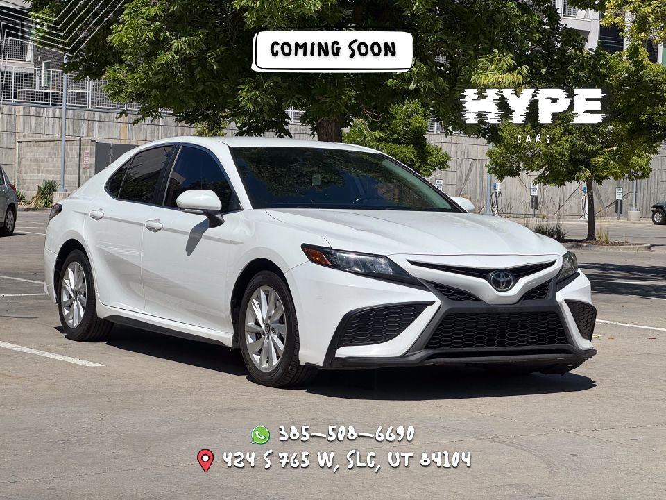 2022 Toyota Camry SE