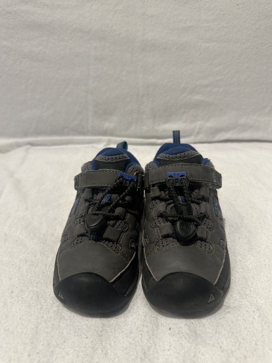 Keen Toddler Size 8 Gray/Blue Trim Hiking Shoes