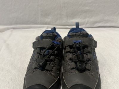 Keen Toddler Size 8 Gray/Blue Trim Hiking Shoes