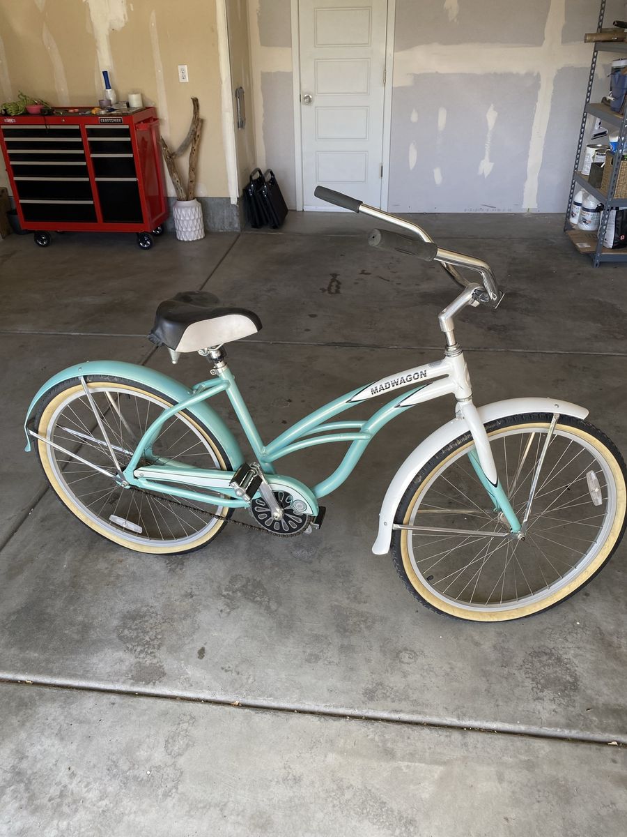 Beach cruiser