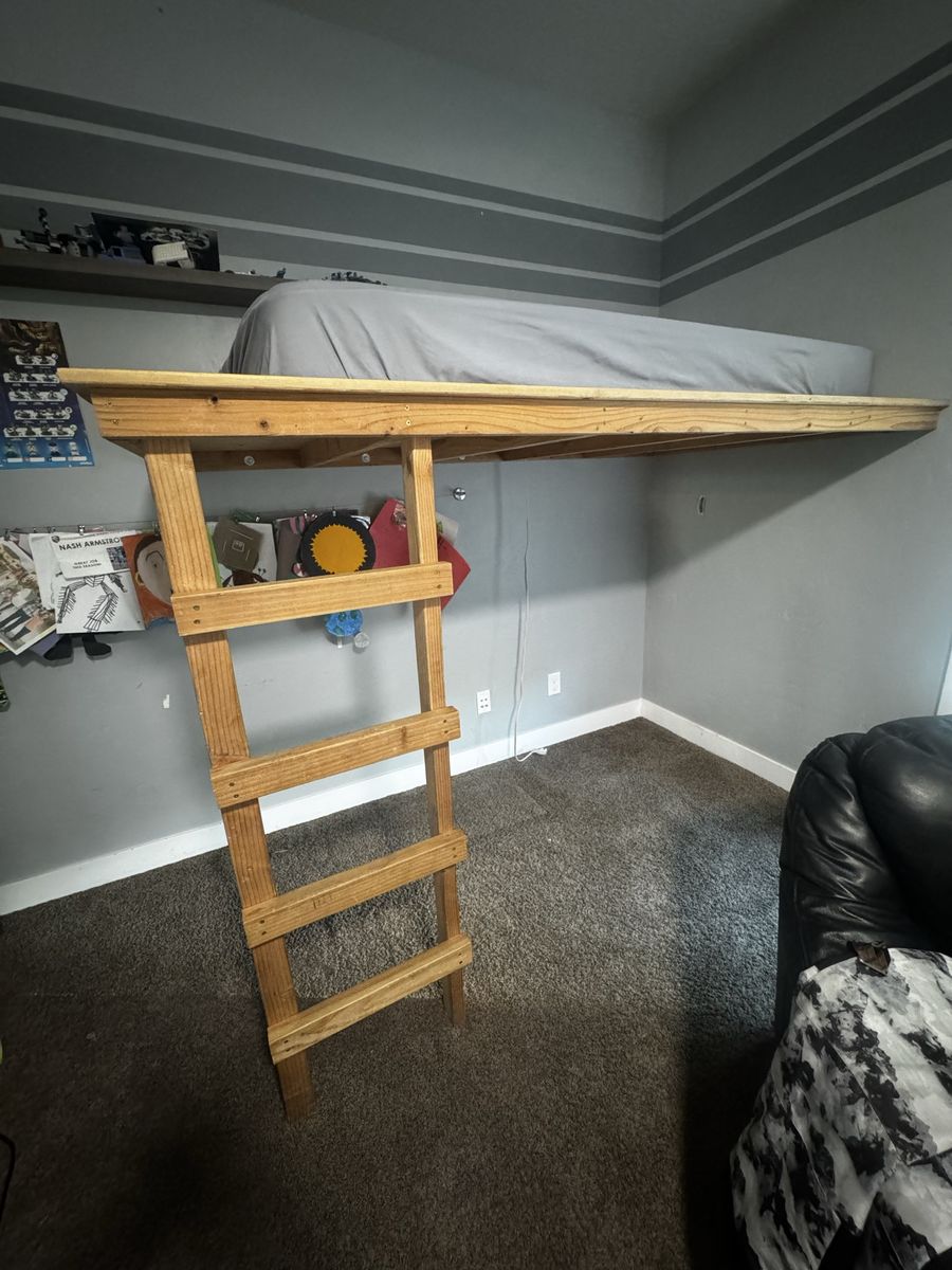 solid wood loft twin bed hand Crafted