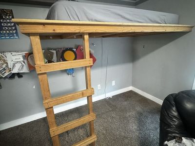 solid wood loft twin bed hand Crafted