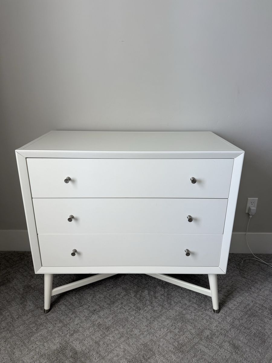 Main image 4