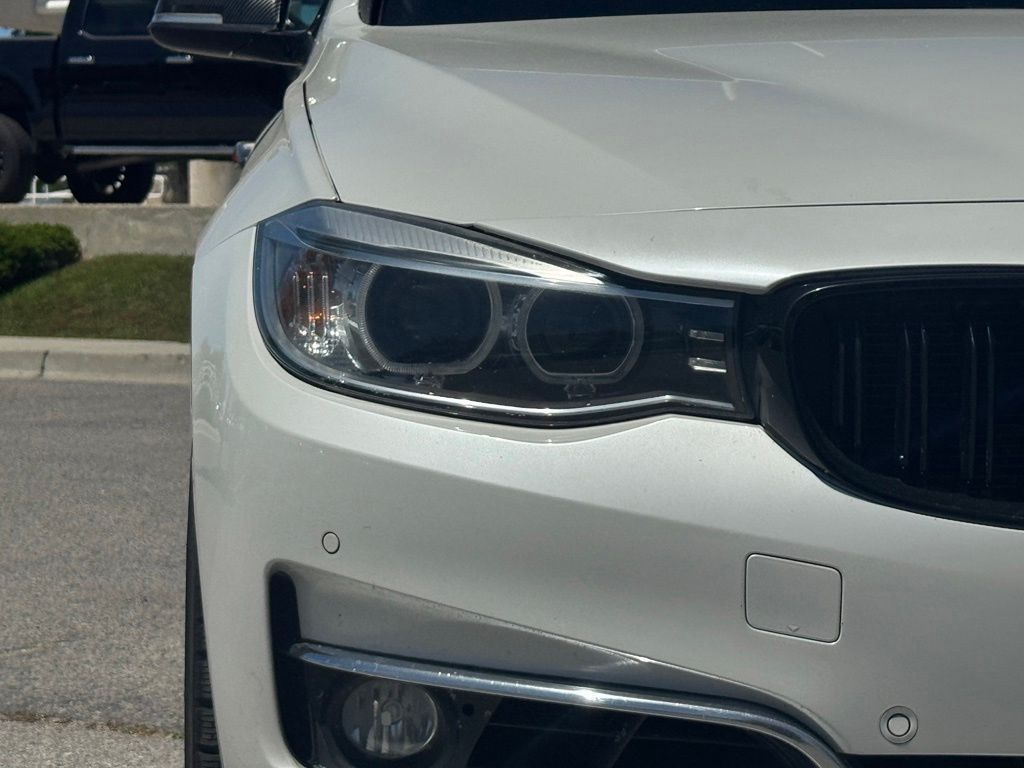 Main image 32
