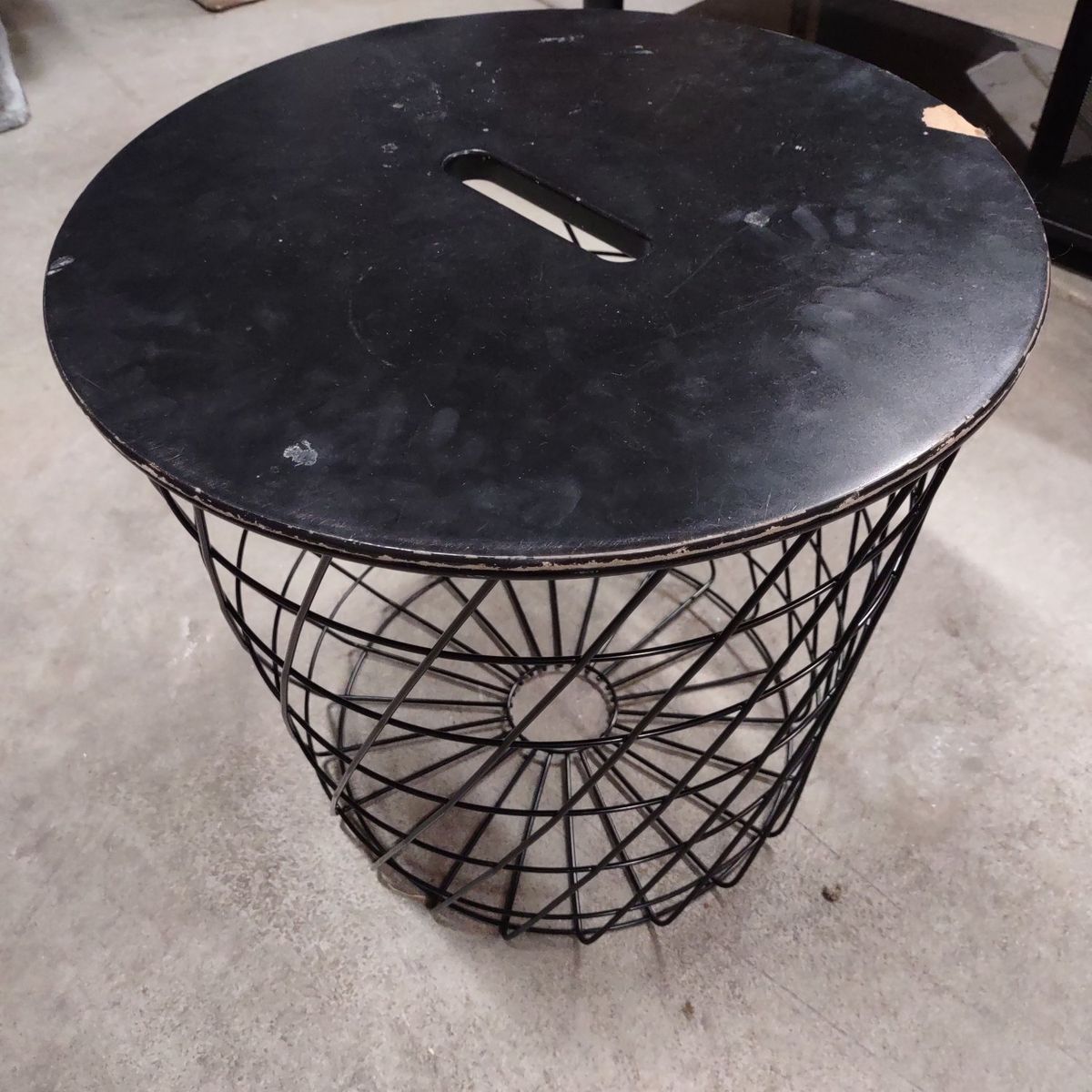 basket/stool