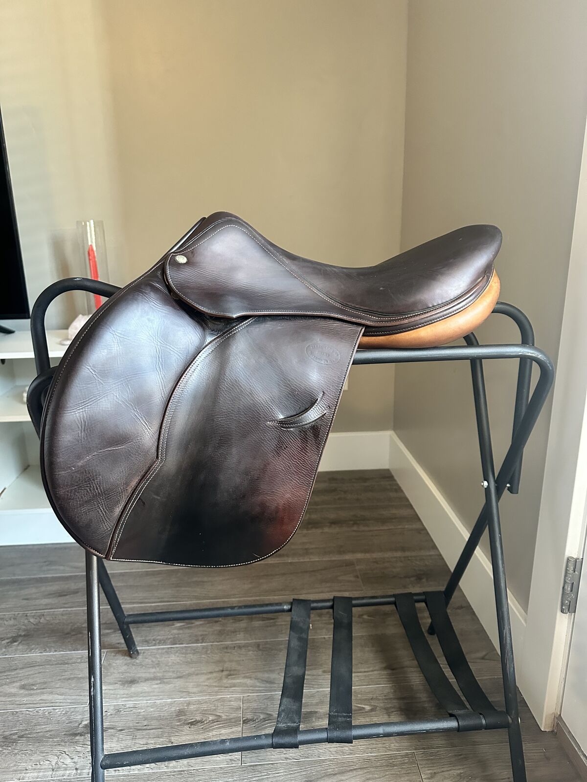 Devoucoux Oldara Arcade Normale 17.5" Jumping/Close Contact Saddle