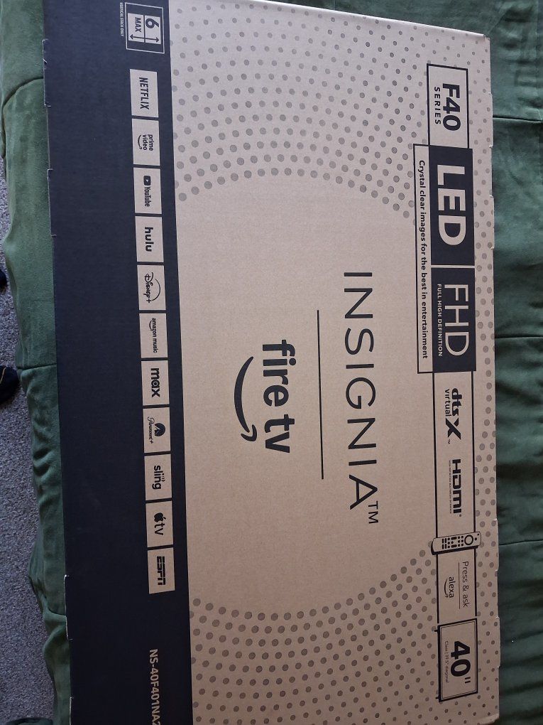 Insignia F40 Series 40" LED FHD Smart Fire TV (NS-40F401NA23) with Alexa Voice Remote