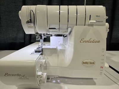 Baby Lock Evolution Serger/Coverstitch + FULL Foot Kit – Air Threading – Excellent
