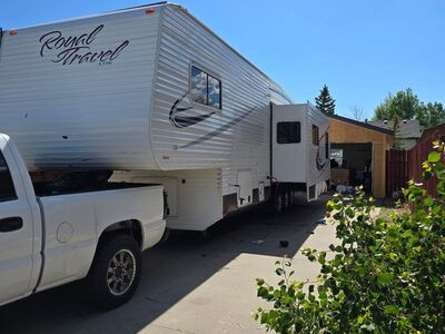 2016 Royal Travel by design 35 ft