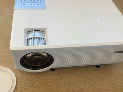 Outdoor Projector with Projection Screen
