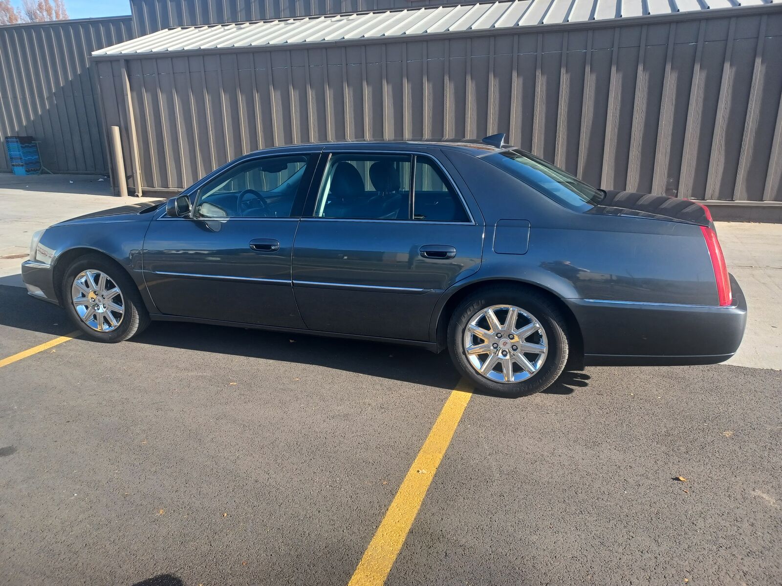 2011 Cadillac DTS Premium Collection
