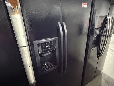 GOOD DEALS! NICE GE SIDE BY SIDE FRIDGE