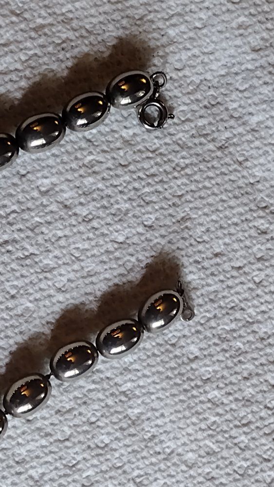 Elegant vintage sterling silver graduated ball bead  30 inch long necklace