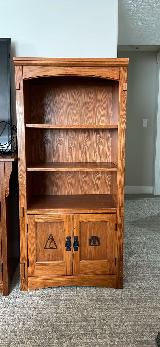 Mission Style Solid Oak Bookcase with Cabinet