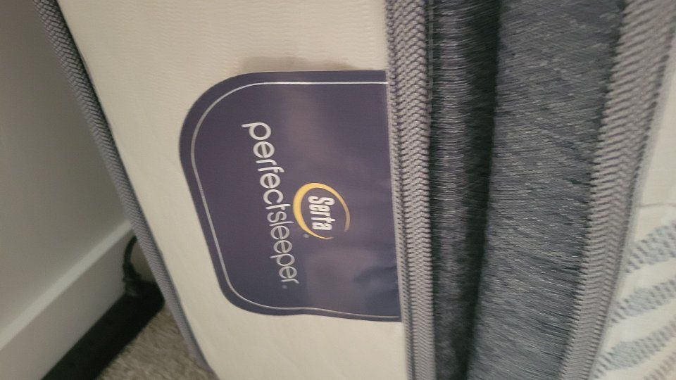 Serta Perfect Sleeper Twin mattress