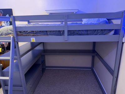 Space-Saving Grey Full Loft Bed with Desk, Storage Shelves & Drawers - Perfect for Small Rooms