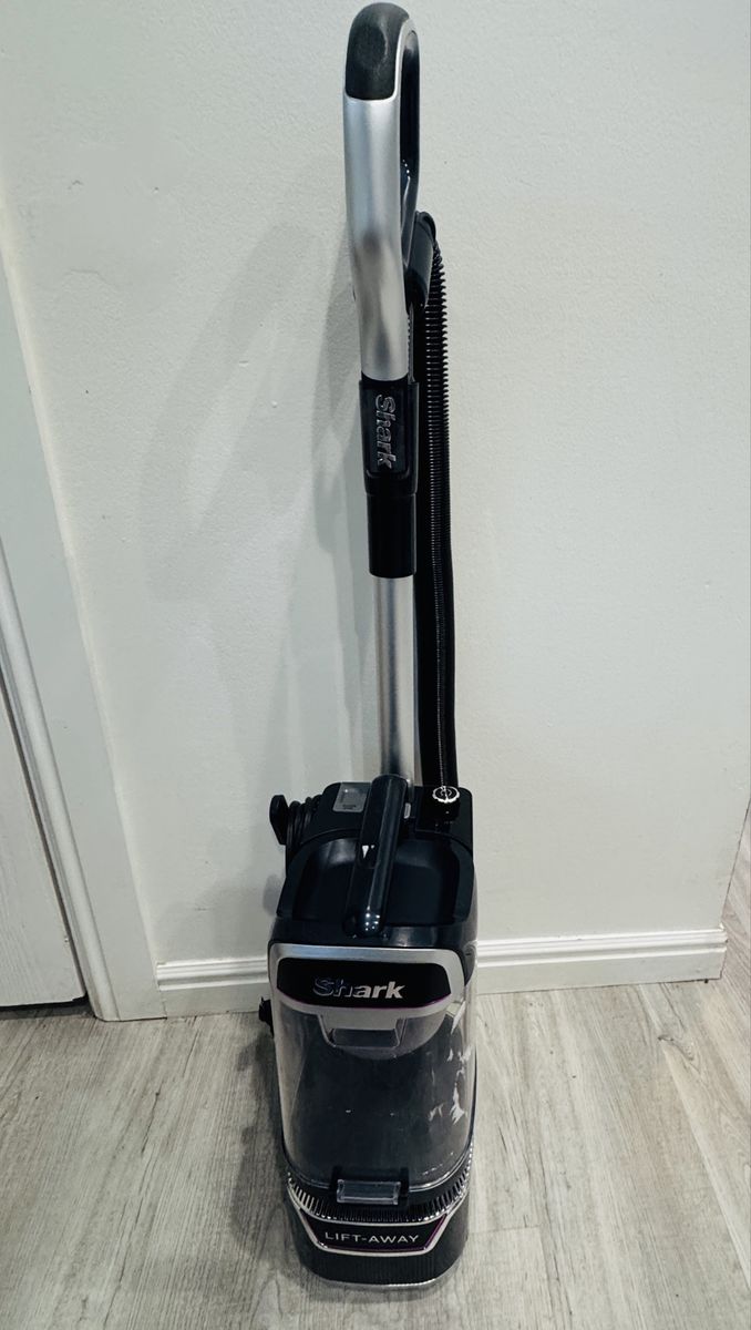 Shark vacuum