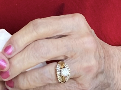 lost women's diamond ring