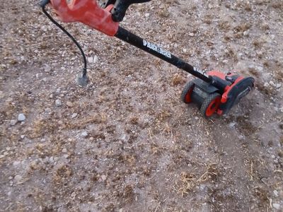 BLACK+DECKER LE750 Edge Hog 11 Amp 2-in-1 Electric Landscape Edger & Trencher