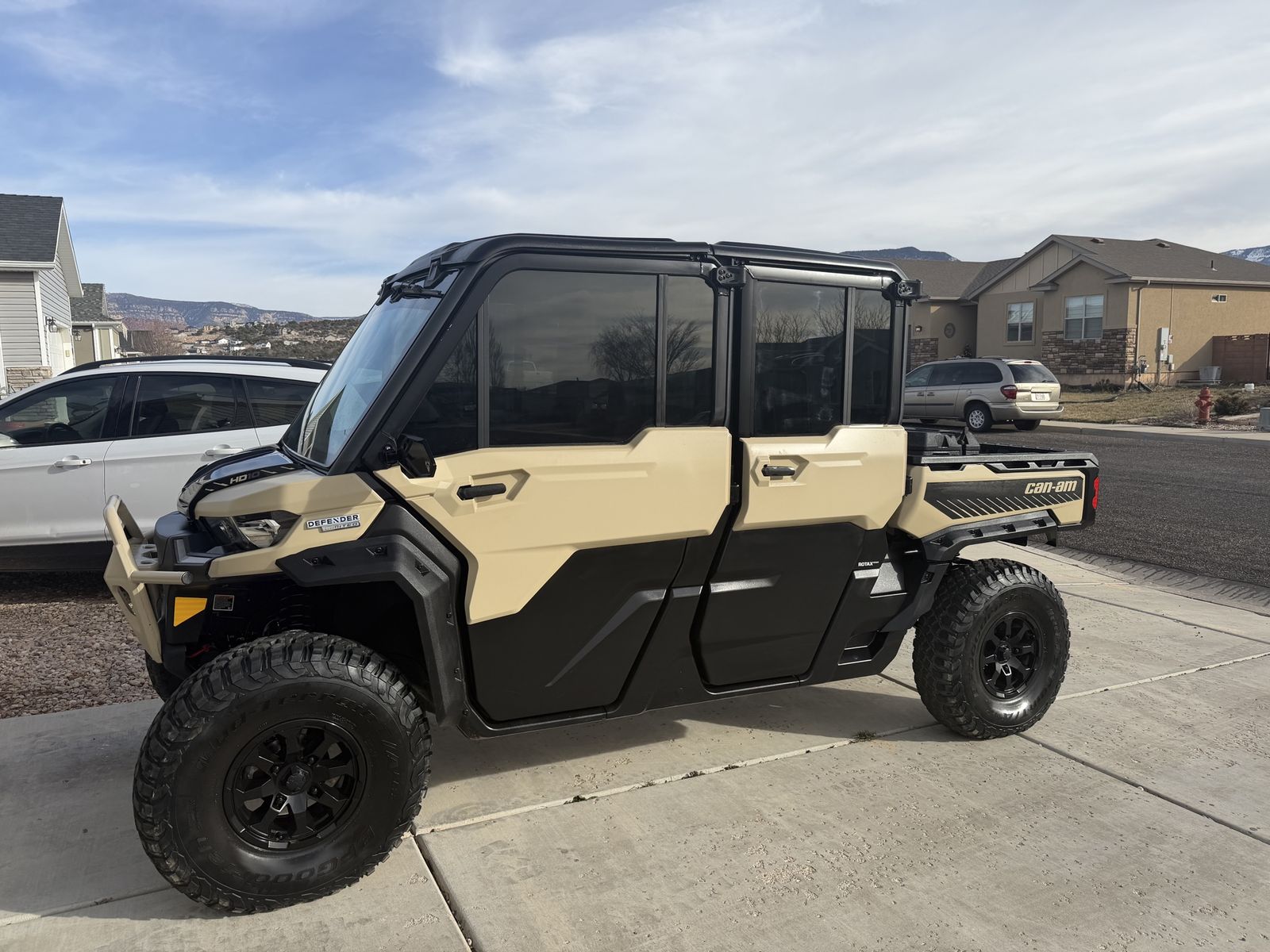 2024 Can Am Defender Max Limited HD10